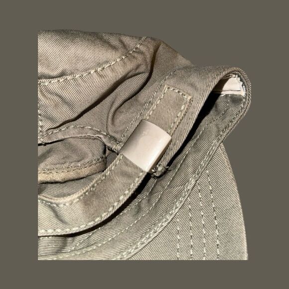 Roots Tan/Army Green Castro Cap Adjustable Military Hat - Picture 8 of 9